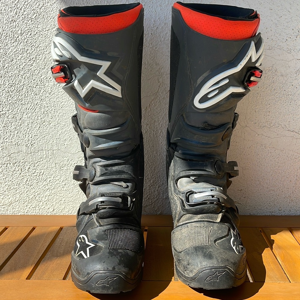 Tech 7 Enduro Alpinestar dirt bike boots size 11. Worn 3 times only!